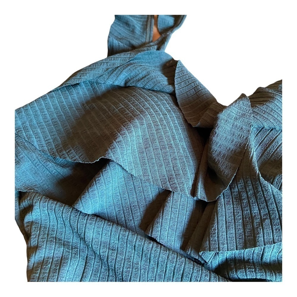 Cupshe Ruffled Bust Ribbed One Piece NWT - Picture 2 of 6